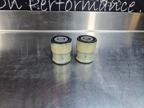 RS mk2 Front Subframe Rear Bushes
Part number cross reference: 8V41 5L021 AA