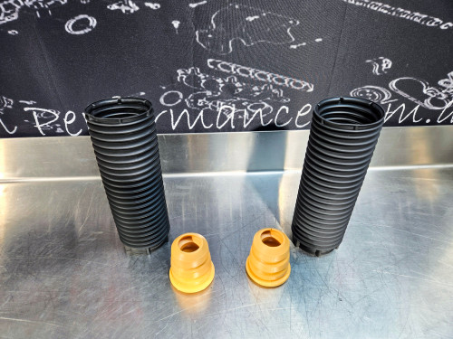 Focus XR5 Bump Stops & Dust Boots PAIR
Part number cross references: 6M5Y 3K100 AC & 3M51 3K036 AC