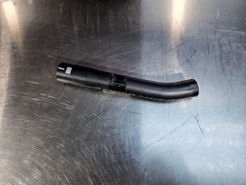 AWD Fuel Filler Hose GENUINE FORD
Part number: 8V41 9047 AA