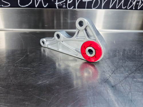 Torque mount link arm with uprated bushing
Part number cross reference 3M51 6P093 JE