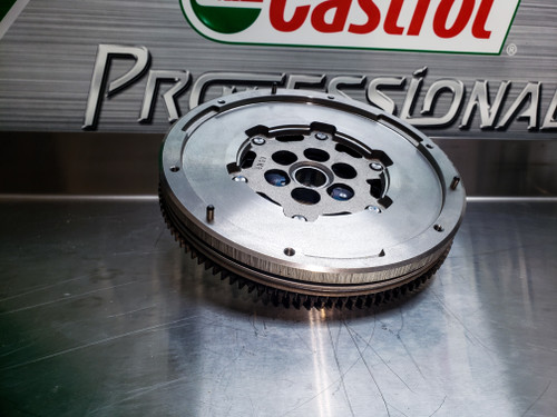 Focus RS mk3 DMF Clutch Kit GENUINE FORD
G1FY 6477 RD, 1929681, DG91 7A564 AB, 1819390, G1FY 7540 RF, G1FY 7540 RE, RMG1FY 7540 RE