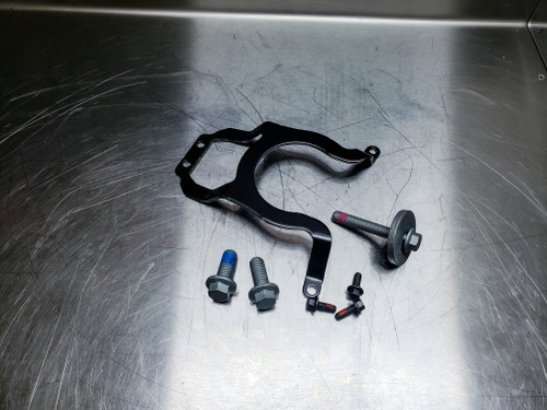 Front Wheel Bearing / Hub Locking Brace 