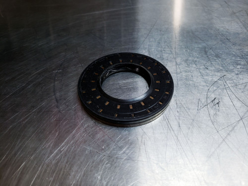 RH Drive shaft oil seal RS mk2
GENUINE FORD 
Part number 866R 7048 AA RH Drive shaft oil seal RS mk2
GENUINE FORD 
Part number 866R 7048 AA