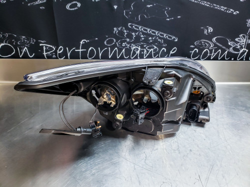 LH XR5 LV Headlight GENUINE FORD 
Part number: 8M51 13101 DF LH XR5 LV Headlight GENUINE FORD 
Part number: 8M51 13101 DF