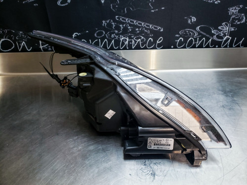 LH XR5 LV Headlight GENUINE FORD 
Part number: 8M51 13101 DF LH XR5 LV Headlight GENUINE FORD 
Part number: 8M51 13101 DF