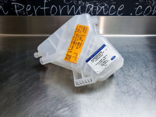 ST180 Coolant Expansion tank & cap GENUINE FORD
Part numbers:  DG9Z8100A & 8V218k218AB  ST180 Coolant Expansion tank & cap GENUINE FORD
Part numbers:  DG9Z8100A & 8V218k218AB