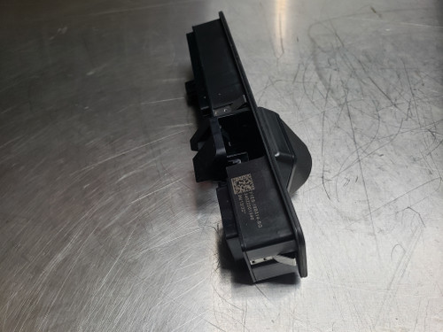 RS mk3 Boot switch 
GENUINE FORD 
Part number: F1EB 19B514 BG RS mk3 Boot switch 
GENUINE FORD 
Part number: F1EB 19B514 BG