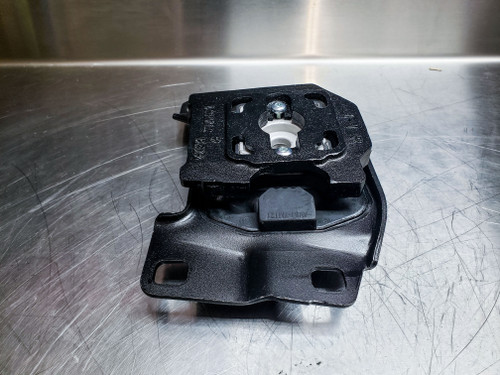 Hard Race Gearbox Mount Focus mk3 RS / ST 
Q0782
Replaces Ford part numbers DV6Z 6068 A & DV61 7M121 BA