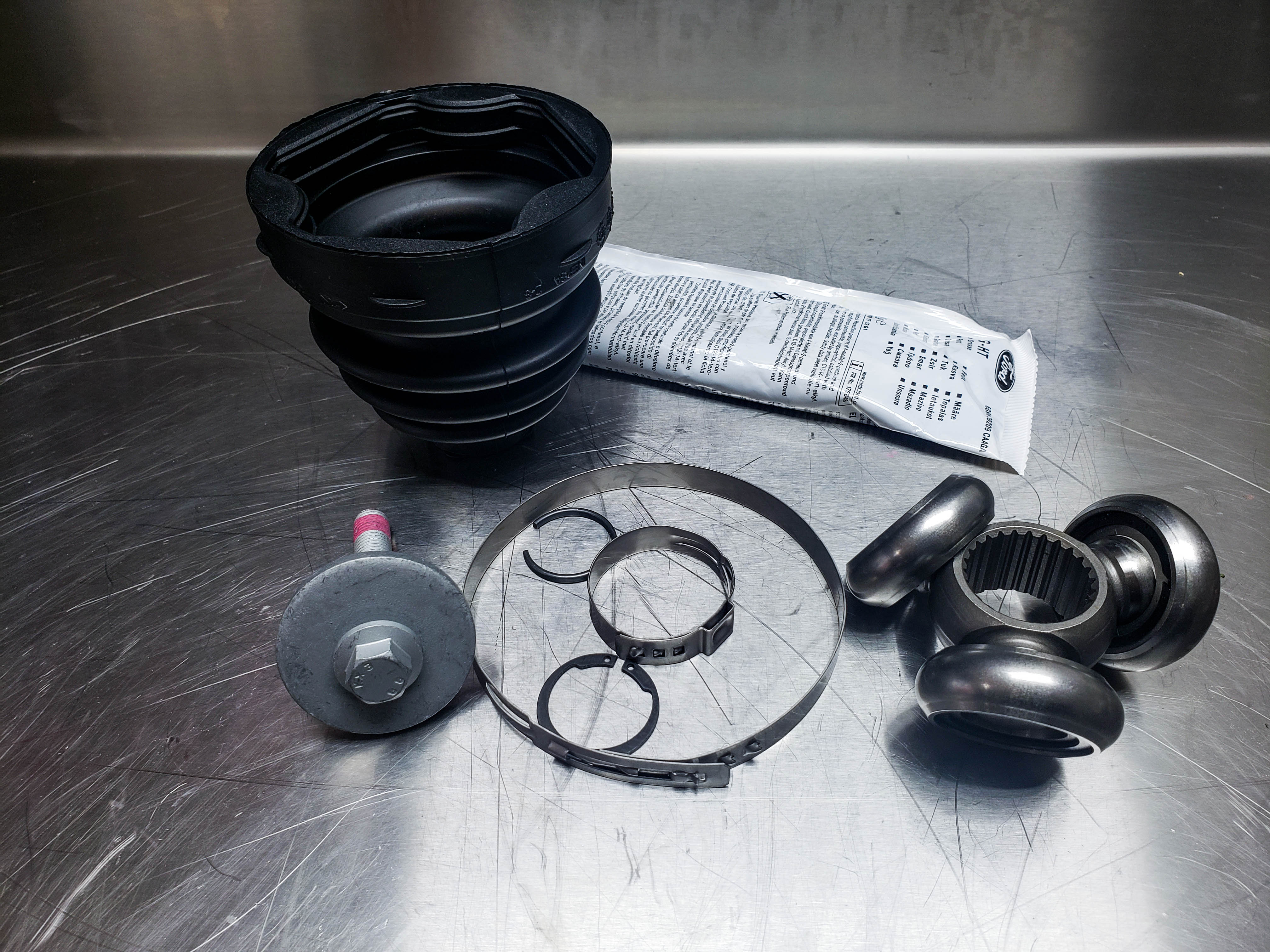 XR5 Drive Shaft Inner Joint & CV Boot Rebuild Kit Focus On Performance
