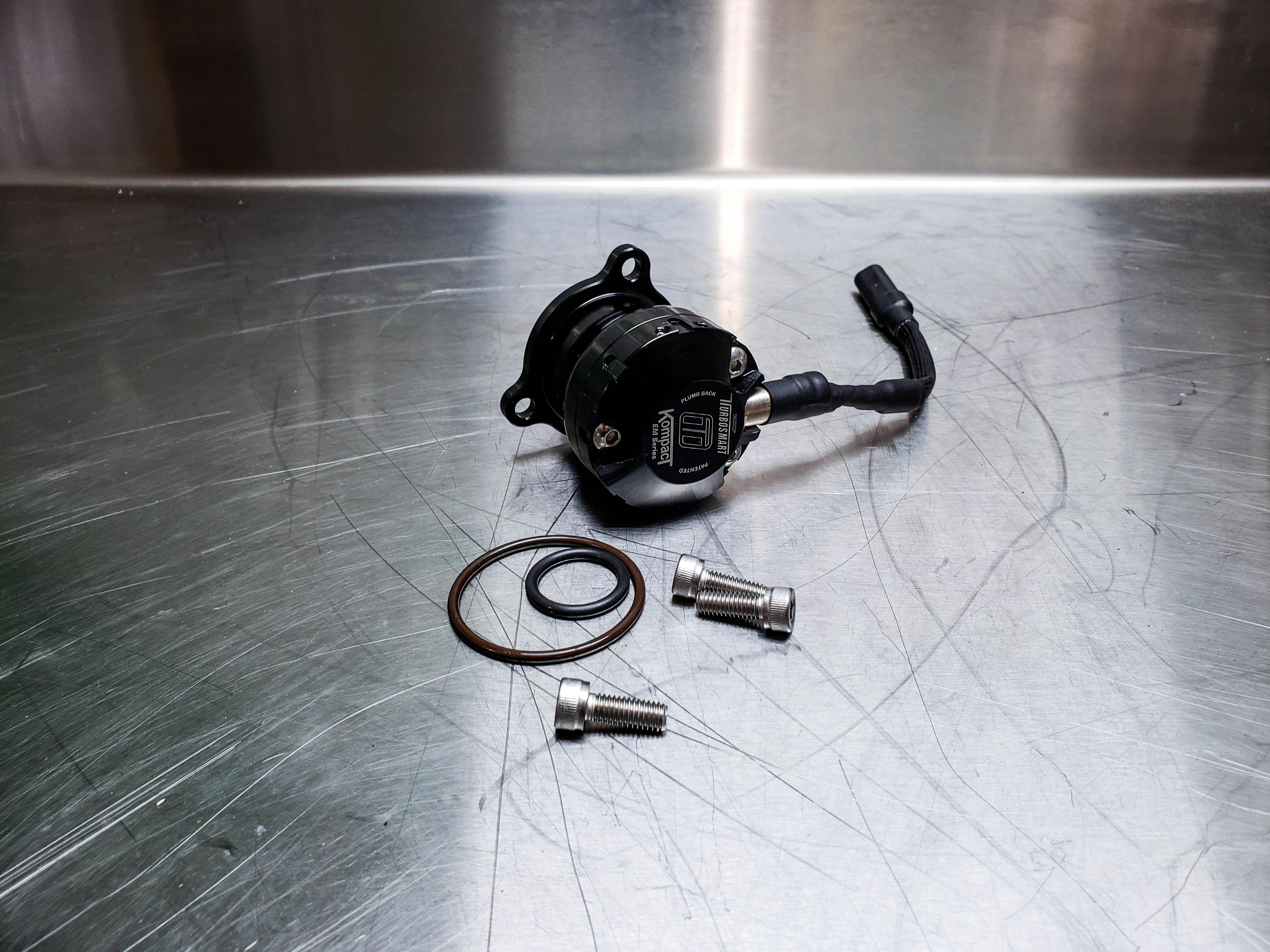 Turbosmart EM Turbo Compressor Bypass Valve (CBV) 1.6 Ecoboost Plumb