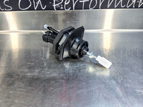 Clutch Master Cylinder RS mk3 ST250 GENUINE FORD - Focus On Performance