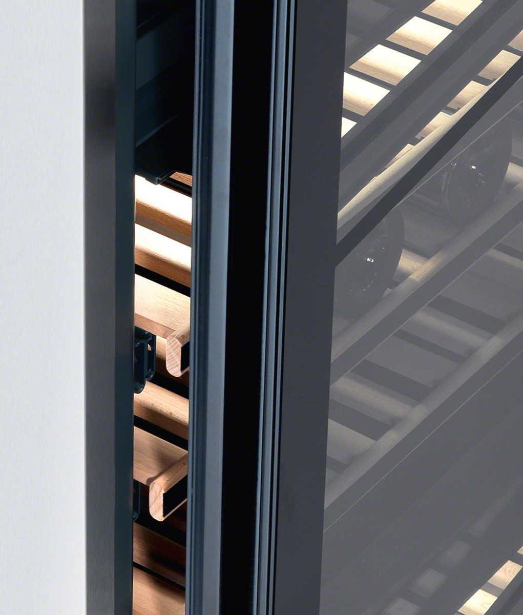 MIELE 178 BOTTLE CAPACITY WINE CELLAR 3 TEMP ZONES KWT6831 SG