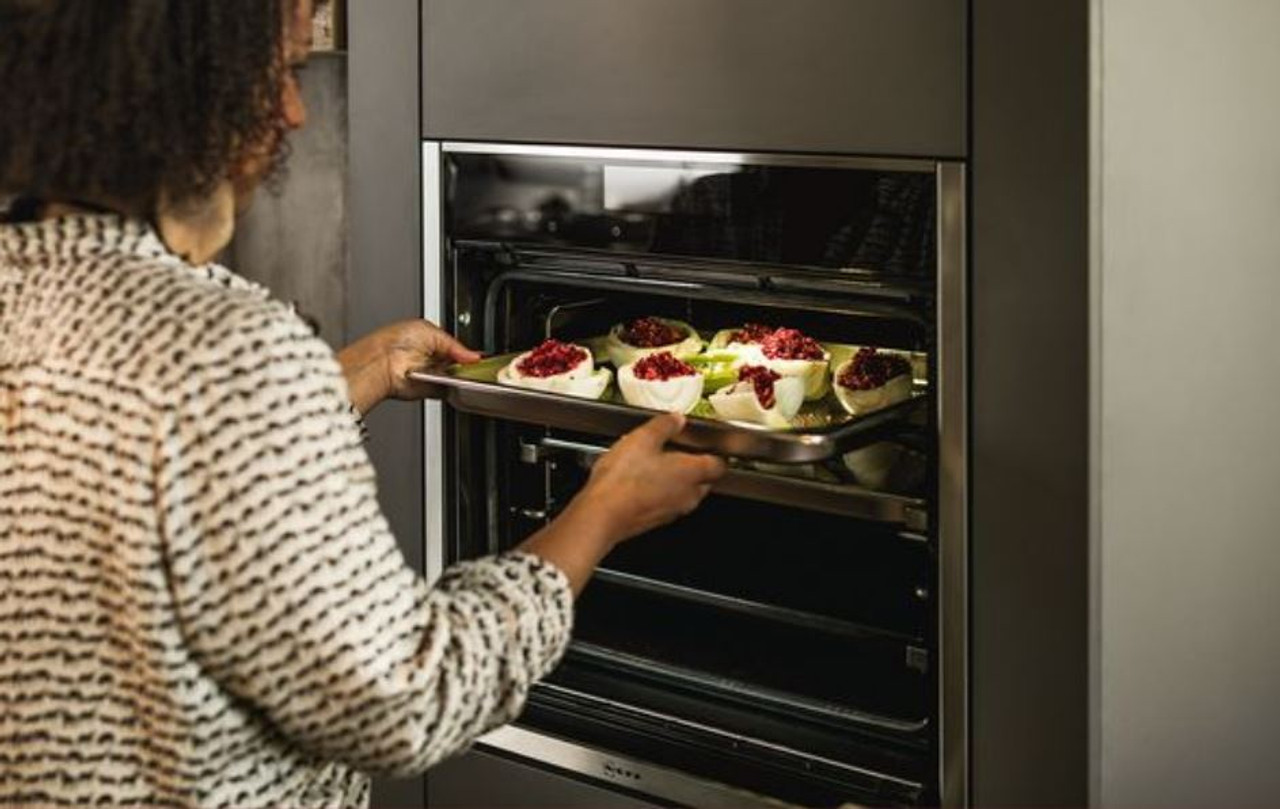 Neff 60cm Combi Steam Oven Slide And Hide 71L B48FT78H0B