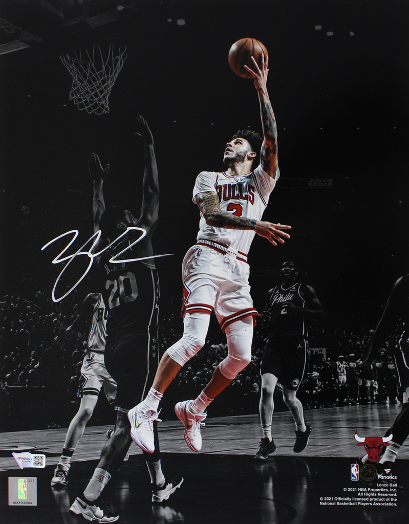 Lonzo Ball Autographed/Signed Chicago Bulls Spotlight 11x14 Photograph