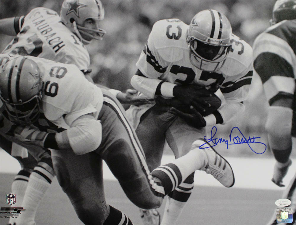 Tony Dorsett Autographed Dallas Cowboys B&W 16x20 Photo JSA