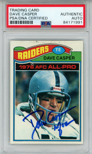 Dave Casper Autographed/Signed 1977 Topps #380 Trading Card PSA Slab