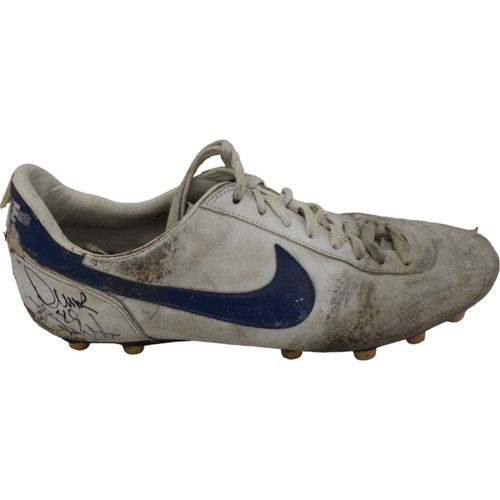 Dennis Smith Signed Game Used Nike Sz 11.5 Cleat Right Foot Beckett 44718