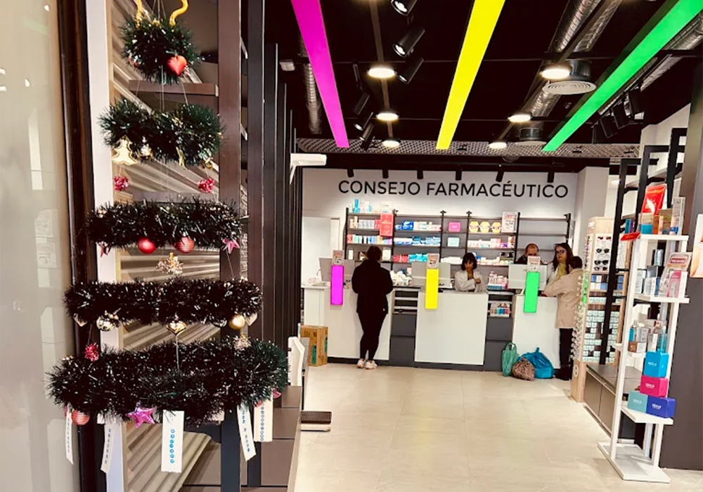 Consejo farmacéutico en la farmacia estudiantes 47 en Valdepeñas, Ciudad Real