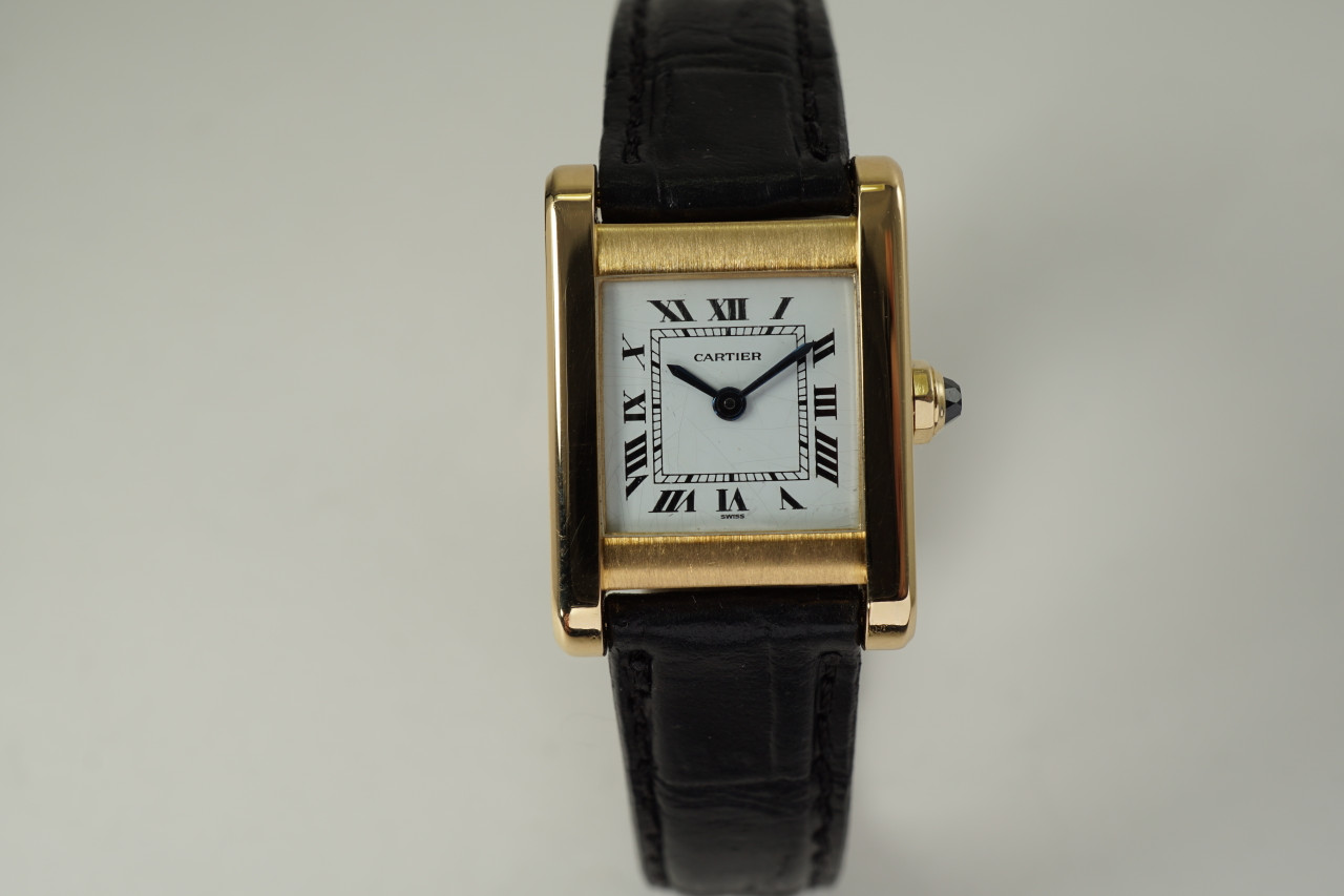 18ct Yellow Gold Tank Normale Wristwatch. Made 1950's