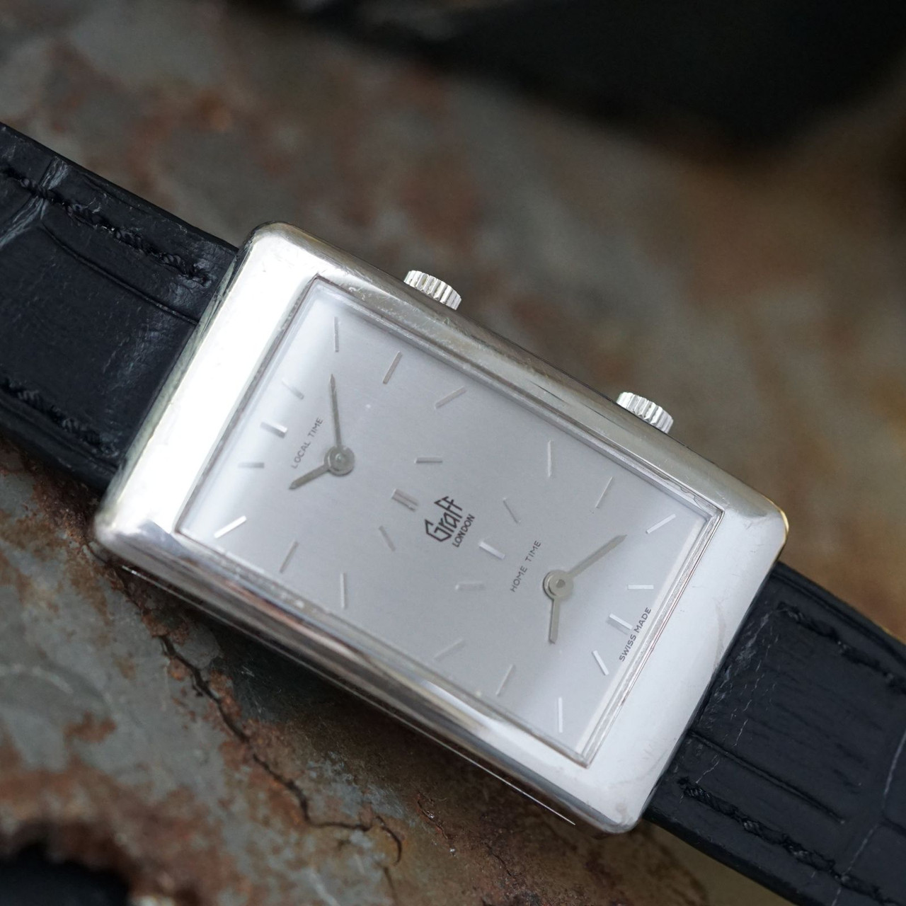 Chopard ホワイトレザー スクエア時計 Chopard Retailed by Graff London Two Time Zone 18k White Gold