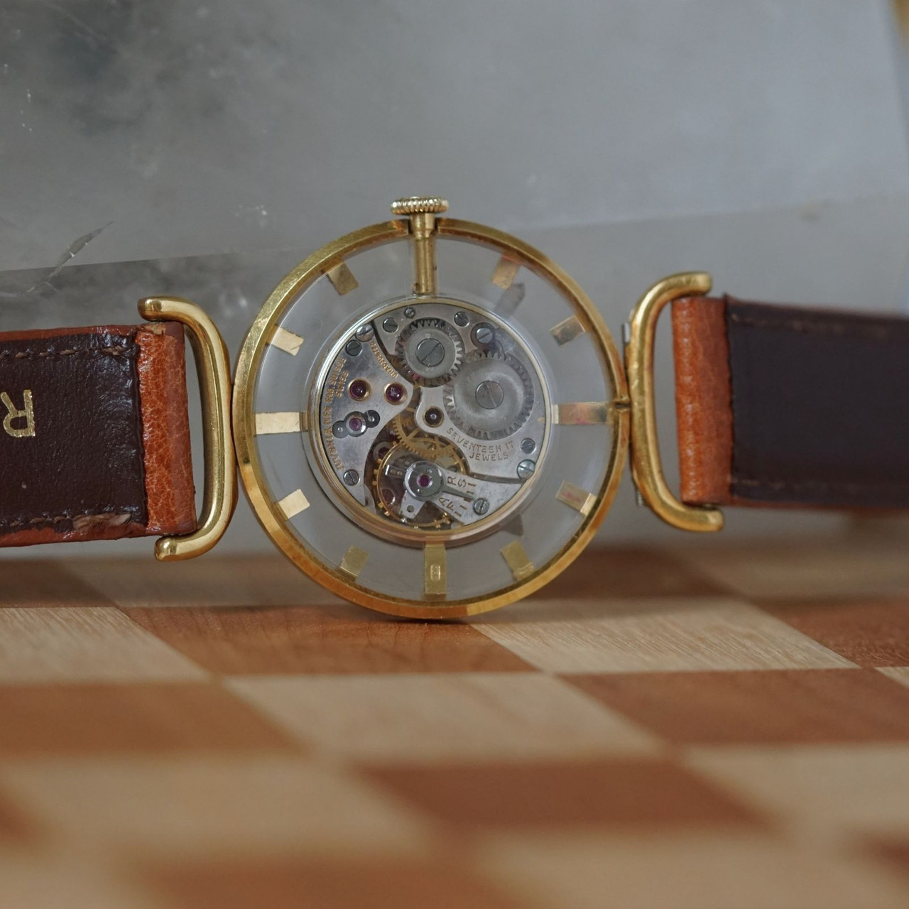 Juvenia Mystery Dial 18k Gold 1960s display picture 1