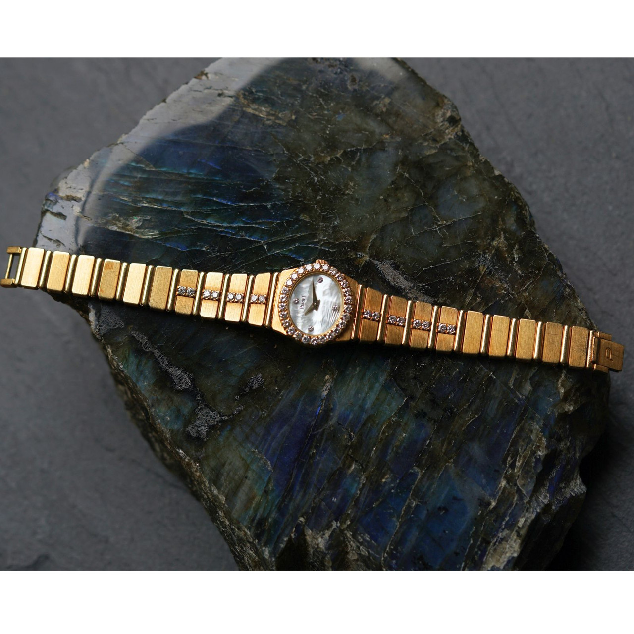 Piaget Polo Ref. 8306 Mother of Pearl Diamond Bracelet 18k Gold