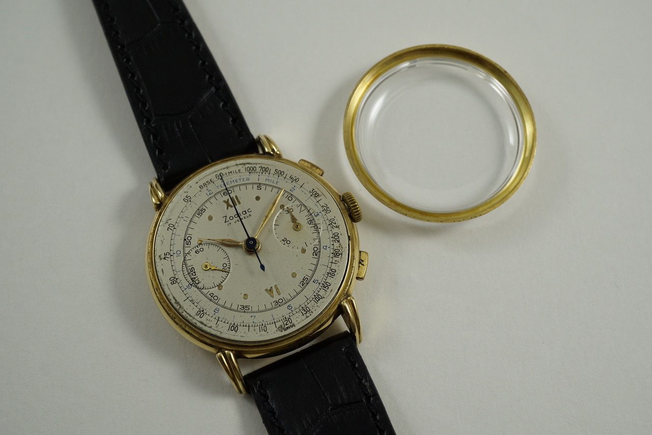 大人気の register 2 CHronograph Zodiac dials mm 37 large 18k vintage ダーツ