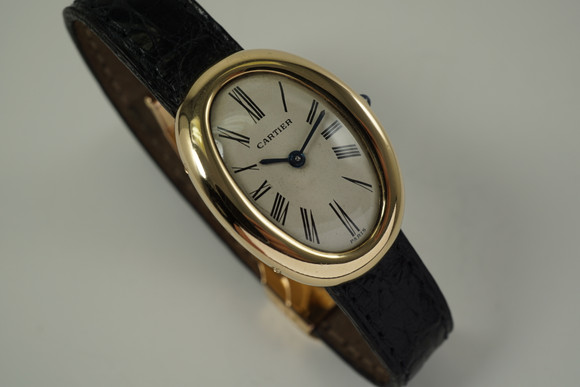 Cartier Ladies Baignoire original French deployant 18k yellow gold dates 1970's all original pre owned for sale by fabsuisse