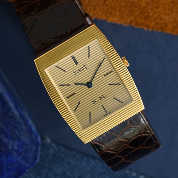 Piaget 9672 18k Gold Neiman Marcus Watch 1970s