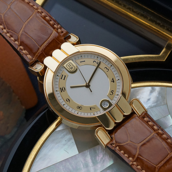 Vintage watch
Fabsuisse vintage
Harry Winston Premier 18k Yellow Gold Automatic Date 34mm 2010
Harry Winston triple arch premier yellow gold Harry Winston automatic watch
Harry Winston Premier watch
Harry Winston premier automatic gold watch