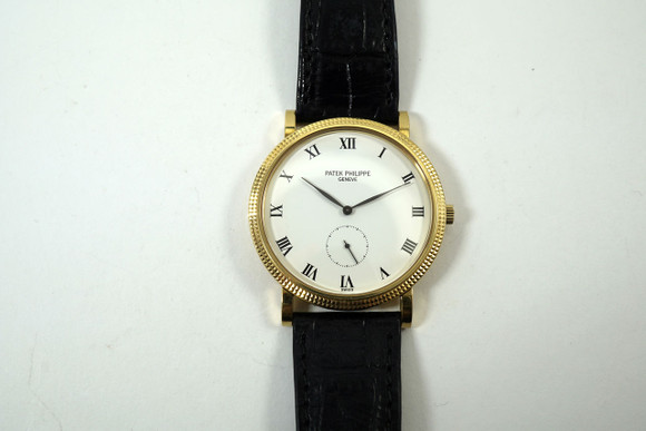 Patek Philippe 3919 Calatrava 18k yellow gold manual wind c. 2000's