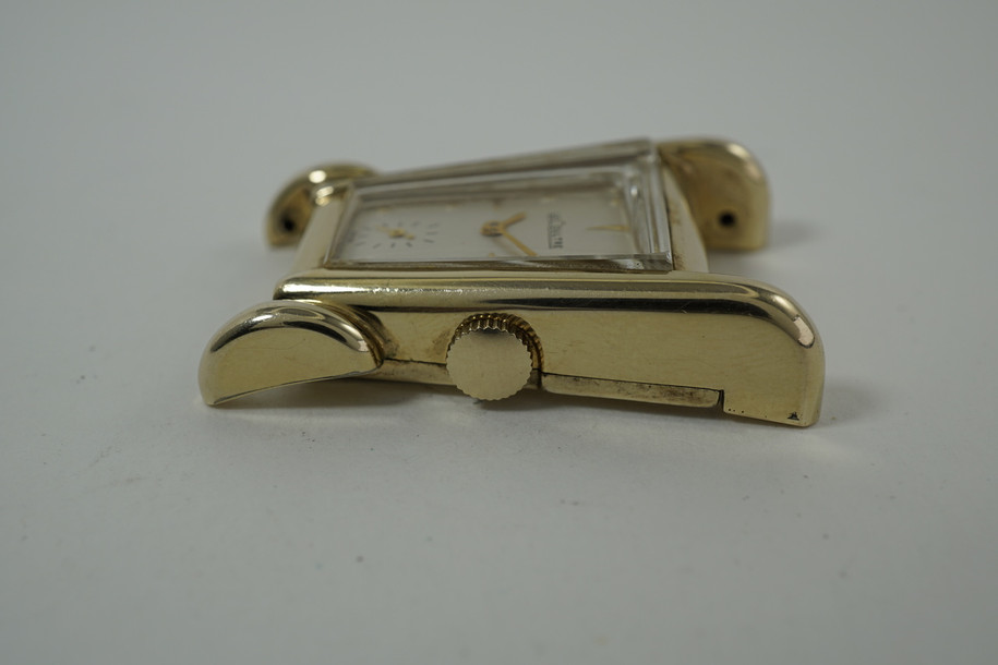 LeCoultre Aristocrat 10k gold filled dates 1951 vintage original minty case pre owned for sale houston fabsuisse