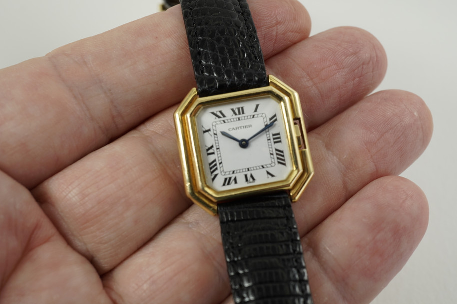 Cartier Ceinture ladies 18k yellow gold w/ cartier box dates 1980's vintage pre owned for sale houston fabsuisse