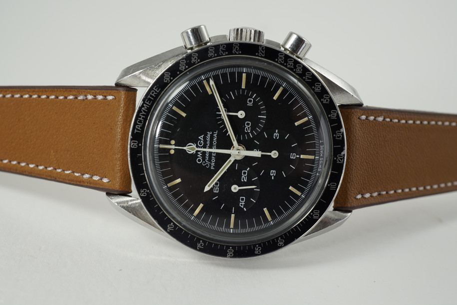 Omega Speedmaster Chronograph 145.022.76 ST stainless steel dates 1975 vintage pre owned for sale houston fabsuisse