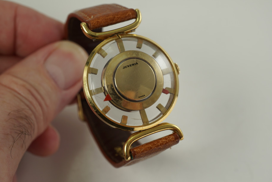 Juvenia Mystery dial Watch 18k yellow gold man's rare model c. 1960's vintage pre owned for sale houston fabsuisse