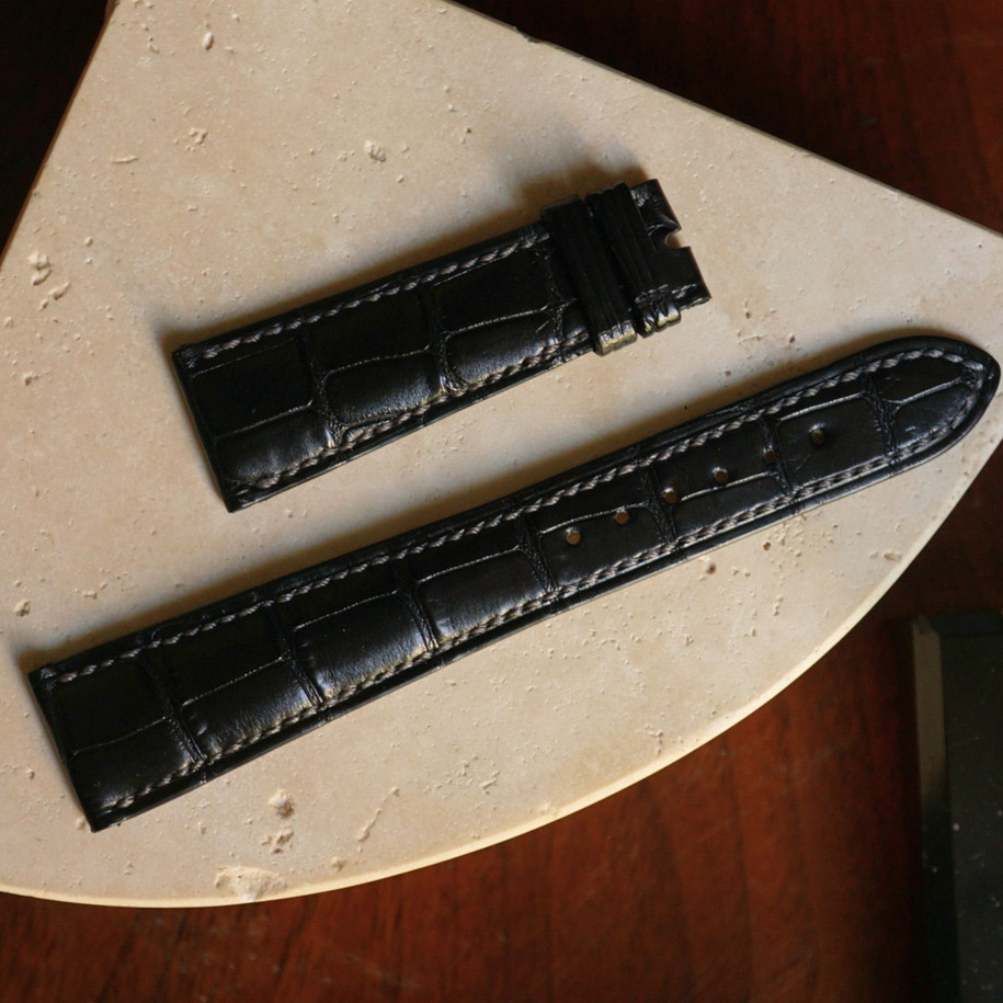 Fabsuisse vintage
Fabsuisse watch
PAtek Philippe alligator strap PP alligator strap
Patek Philippe black strap
PP black strap
Patek Philippe 21 mm crocodile strap
PP 21 mm crocodile strap
Patek Philippe 21 mm black strap
PP 21 mm black strap