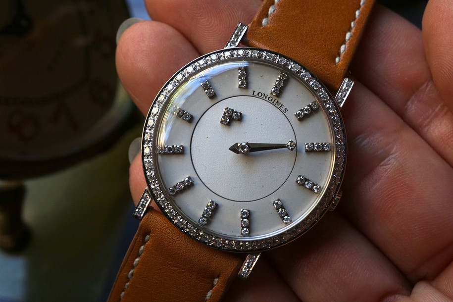 Fabsuisse watch
Fabsuisse vintage
Longines vintage
Longines mystery
Longines mystery diamond
Longines white gold
Longines watch vintage
Longines vintage watch
Longines vintage diamonds