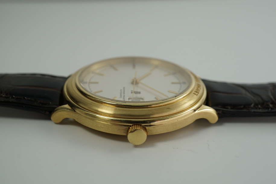 AUDEMARS PIGUET HUITIEME BA14593 18K YELLOW GOLD AUTOMATiC DATE NICE CIRCA 1990