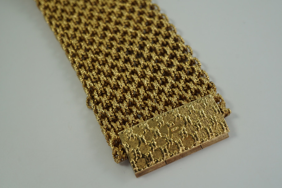 Piaget 18k Yellow Gold Mesh Bracelet Watch c. 1970’s
