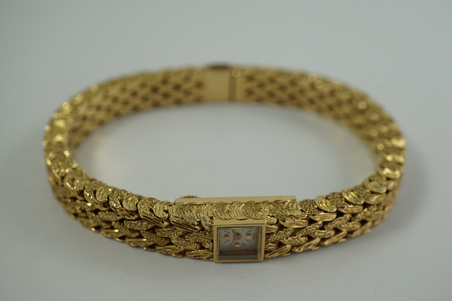 Vacheron & Constantin 18k Yellow Gold Women’s Mesh Bracelet Watch c. 1950’s