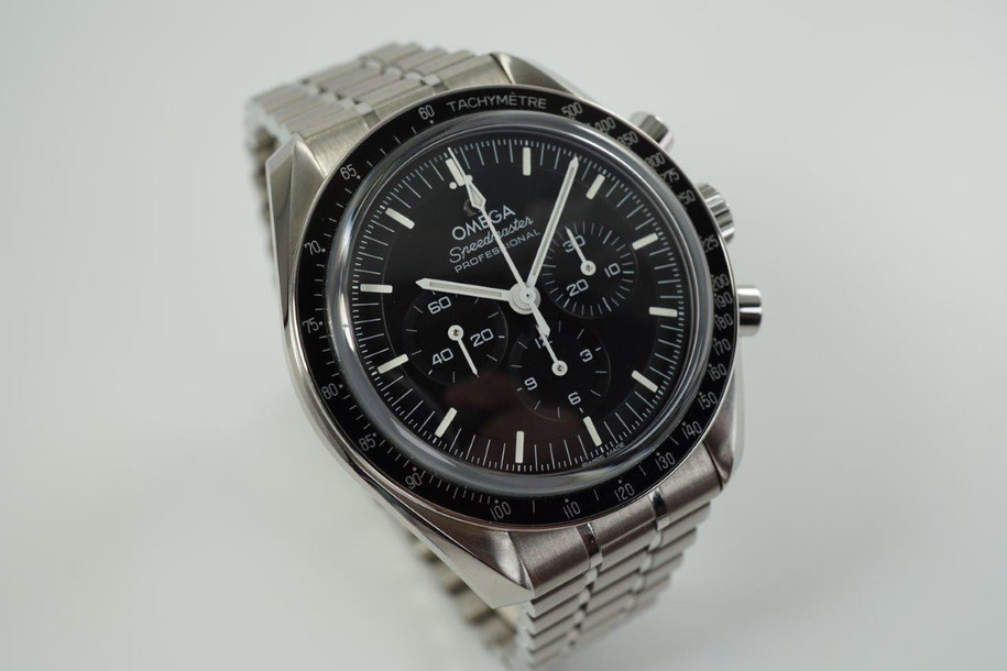 Omega Speedmaster 310.30.42.50.01.002 Co-Axial Moonwatch Stainless Steel c. 2023