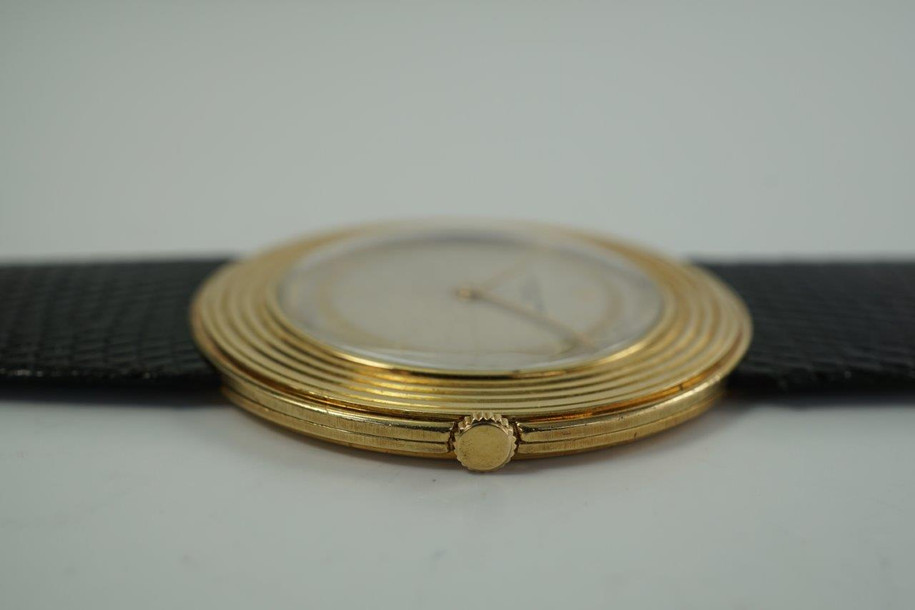 Audemars Piguet Round Thin Disco Volante 18k Yellow Gold c. 1957