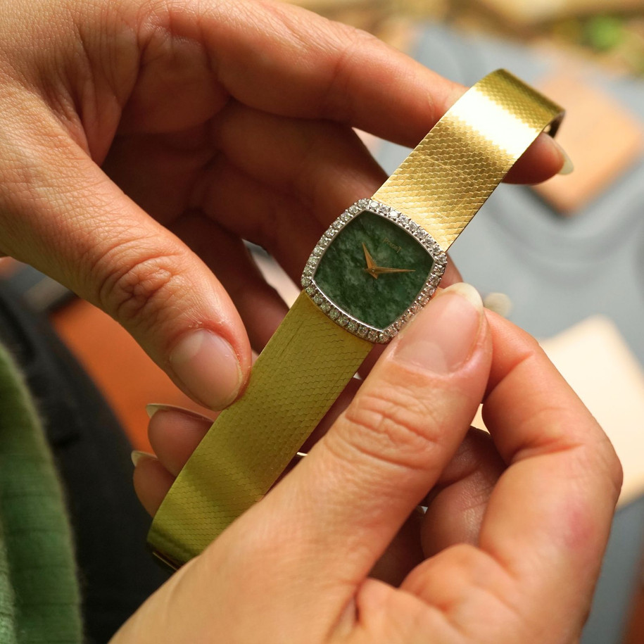 Fabsuisse vintage
Fabsuisse watch
Piaget women watch
Piaget diamond watch
Piaget diamond women watch
Piaget jade diamond watch
Piaget jade diamond women watch
Piaget green jade
Piaget vintage watch
Piaget women vintage watch
Piaget gold diamond watch
Piaget 18k women watch
Piaget 18k gold watch