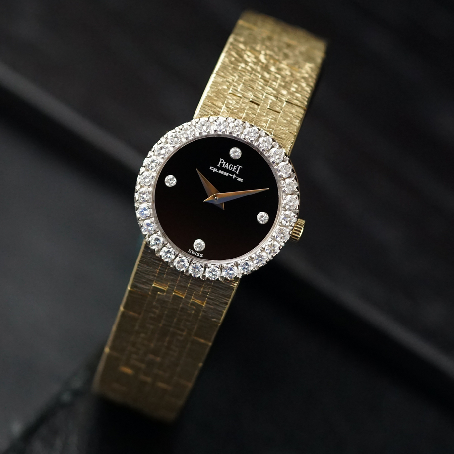 Fabsuisse watch
Vintage watch
Piaget polo
Piaget vintage polo
Piaget black onyx dial watch
Piaget 18k gold onyx
Piaget onyx diamond gold
Piaget diamond onyx 
Piaget polo women
Piaget polo women gold vintage
Piaget 18k gold women 
Piaget vintage women watch
Piaget polo 1980
