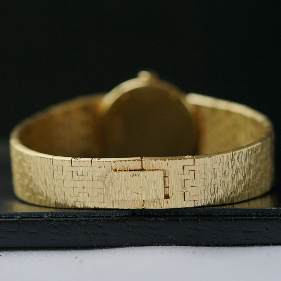 Fabsuisse watch
Vintage watch
Piaget polo
Piaget vintage polo
Piaget black onyx dial watch
Piaget 18k gold onyx
Piaget onyx diamond gold
Piaget diamond onyx 
Piaget polo women
Piaget polo women gold vintage
Piaget 18k gold women 
Piaget vintage women watch
Piaget polo 1980