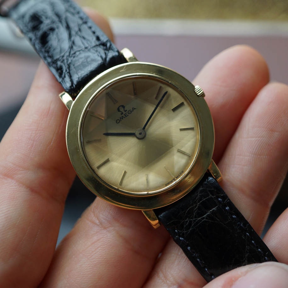 Fabsuisse watch
Fabsuisse vintage
Omega damier
Omega rare vintage watch
Omega 14741 rare gold
Omega 14741 diamond crystal
Omega ultra-thin
Omega ultra-thin 1960
Omega ultra-thin 14741
Omega 1960 14741