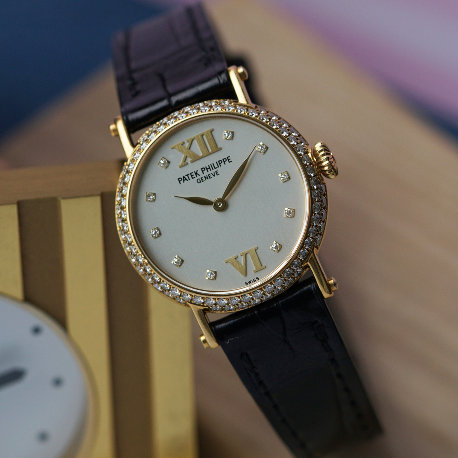 Fabsuisse watch
Fabsuisse vintage
PPCo Calatrava officier 4861
Patek Philippe Calatrava Officier Ref. 4861 
Patek Philippe Calatrava Officier 
PPCo Calatrava officier 
Patek Calatrava 18k yellow gold
PPco Calatrava 18k yellow gold
Patek Calatrava diamond
PPco Calatrava diamond
Patek philippe women watch
PPco women watch