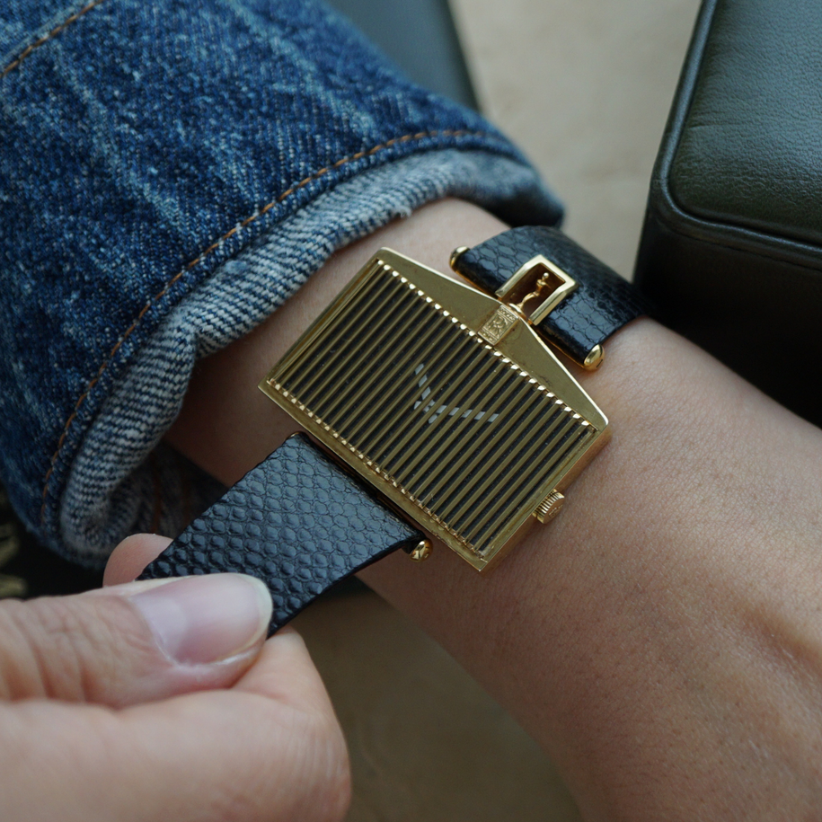Fabsuisse watch
Fabsuisse vintage
Corum rolls Royce watch
Corum rolls royce 18k yellow gold 
Corum vintage rolls royce
Corum rolls royce box
Corum rolls royce grille
Corum rolls royce 55585