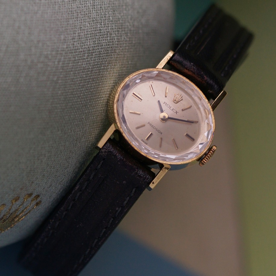 Fabsuisse watch
Fabsuisse vintage
Rolex orchid vintage
Rolex women watch
Rolex 18k gold watch
Rolex women 18k gold watch
Rolex vintage precision watch
Rolex vintage orchid watch