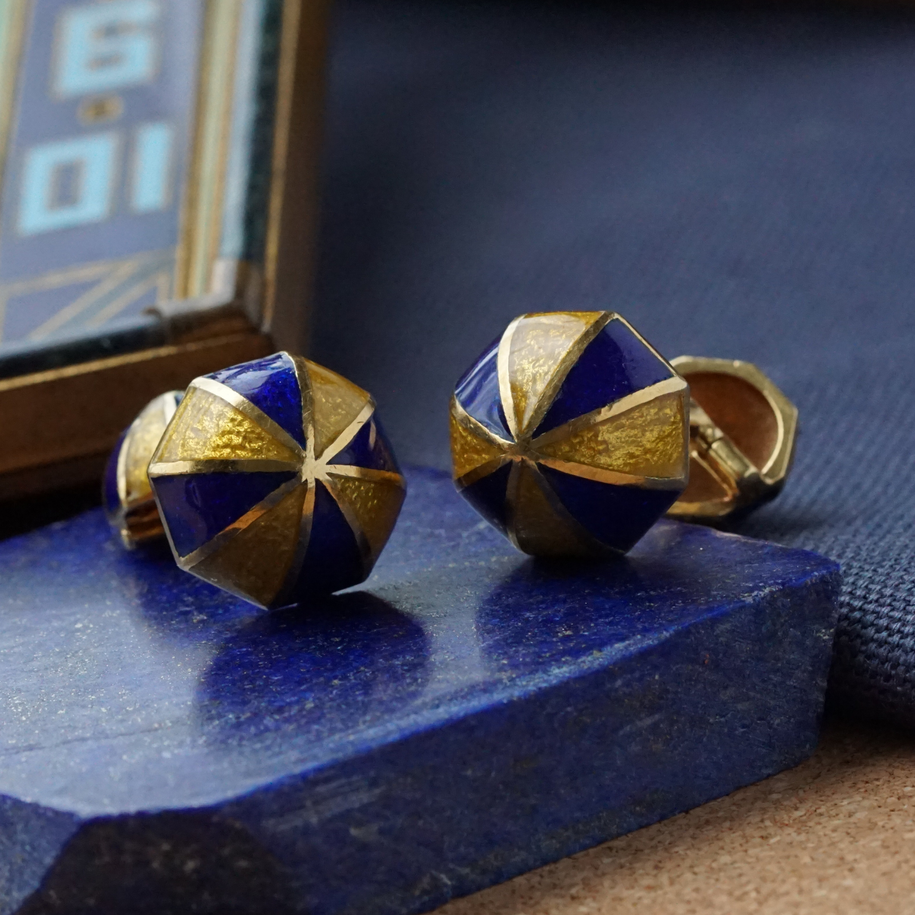 Fabsuisse watch
Vintage watch
David Webb
David webb cufflinks
David webb umbrella
David webb 18k
David webb gold blue
David webb cufflinks 18k
David webb cufflinks enamel